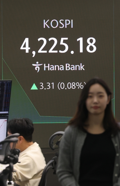 국장 ETF 순자산, 미장 ETF 넘었다