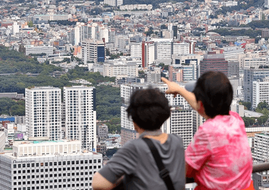 "강남 아파트 얼른 손자 줘야지"···서울 아파트, 미리 물려주는 '증여 전환' 급증 "1년 새 25%↑"