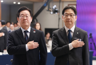 李대통령 “수도권 집중, 성장잠재력 훼손···균형발전은 생존전략”