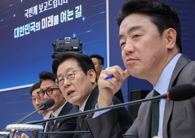 李대통령, 철도차량 부족 원인 "정부가 사기당한 것"