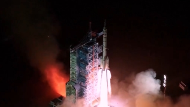 중국, 유인우주선 '선저우 21호' 발사 성공