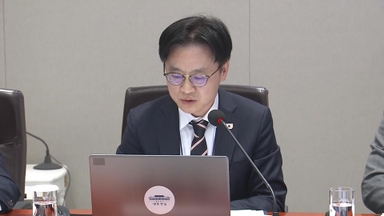 김정관 "이달 대미투자기금법 발의…車관세 소급 발효 협의"