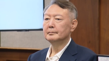 내란특검 尹 '이적죄' 기소…"계엄 위해 국익 저해"