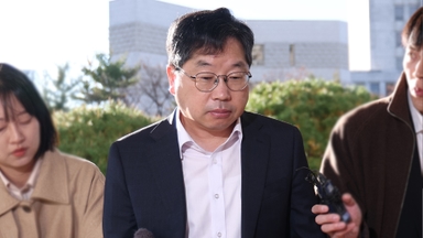 [속보] 노만석 검찰총장 대행, 오늘 연가…사퇴론에 고심하는 듯