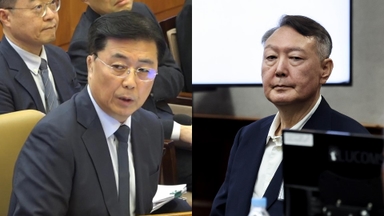 尹, 내란 재판서 홍장원과 대면…'싹 다 잡아들여' 재차 증언