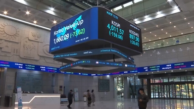 코스피 3% 넘게 급락…환율 1,450원대 하락