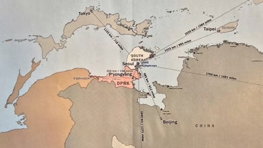 주한미군사령관, '뒤집힌 지도' 공개하며 "한반도는 전략 중심"