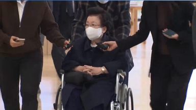 이배용 "김건희가 먼저 100만원대 화장품 선물…금거북이는 답례"