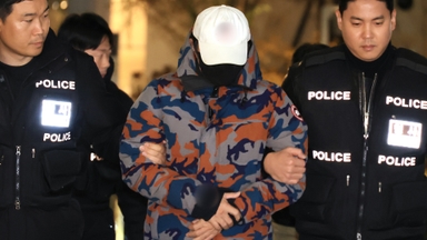 '김건희 계좌관리' 도이치 주포 영장심사 포기…구속 기로