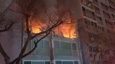 경남 창원 아파트 화재로 60대 부부 숨져…130명 대피