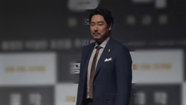 "언제까지 책임?" "옹호 제정신?"…정치권도 조진웅 논란