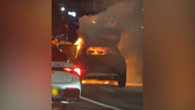 인천 봉수대길 사거리서 차량 화재…13분 만에 완진