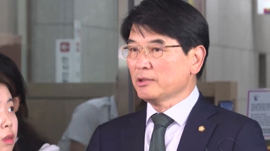 '보좌관 성추행' 박완주 전 의원 징역형 확정