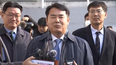 고교 동창 감사관 채용 개입 혐의…이정선 광주교육감 구속영장 기각