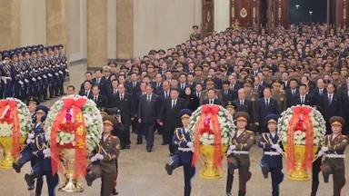 김정은, 김정일 14주기 맞아 금수산태양궁전 참배