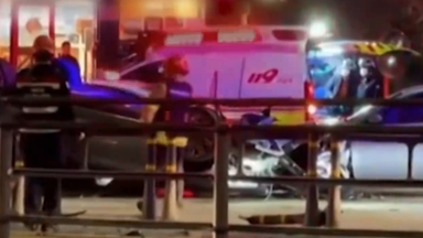 음주 차량이 중앙분리대 박고 택시 충돌…1명 경상