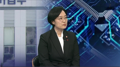 [초대석] 중기부 "내년 성장사다리 회복"…소상공인·벤처 지원 확대