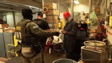 트럼프, 시민권 대거 박탈 전망…"매달 200명 목표"