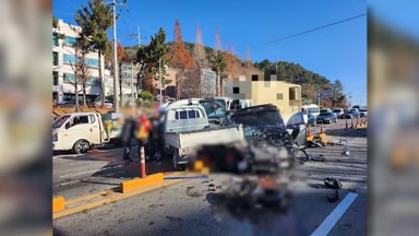 경남 창원서 12중 충돌사고…15명 경상