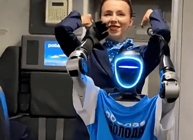 승객 맞고 안전 브리핑까지…러시아 항공사 '로봇 승무원' 투입