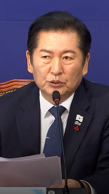 '내란재판부 신중론' 박수 나온 與의총…정청래 "로펌에 의뢰"