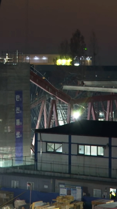 '기둥 없이 세운 48m 데크' 무너졌다…"부실시공" 매몰자 가족 분노 [광주대표도서관 붕괴]