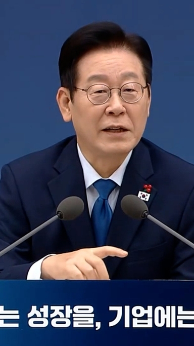 李 "내가 책갈피 범죄 가르쳤다? 사랑과 전쟁은 바람 가르치나"