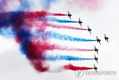 "'韓블랙이글스 日서 급유' 추진했다 무산…日, 독도비행 이력 항의"