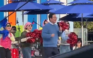 행안부, '광주 북구청장 무대 여성공무원들 백댄서' 경위서 요구(종합)