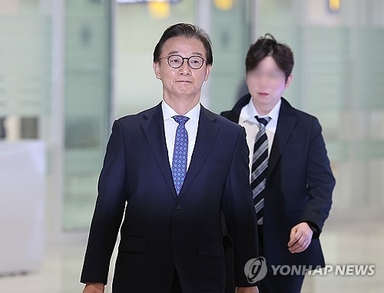 통일교 의혹 전재수, 해수장관 사의 "불법 금품수수 없었다"(종합)