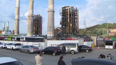 울산 화력발전소 붕괴 5명 매몰...붕괴 위험 4·6호기 해체 결정