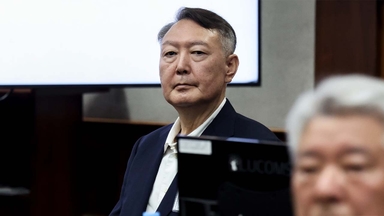 윤석열, 채 상병 특검 출석...첫 피의자 조사