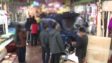 부천 트럭 돌진 사고 목격자 "트럭 로켓처럼 지나가...대피할 겨를도 없어" [현장영상+]