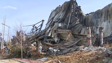 충남 천안 물류센터 화재 사흘째..."2차 피해 이어져"