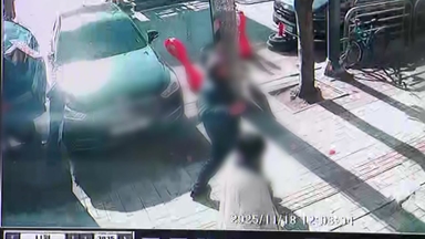 부평 승용차 돌진 사고 30대 엄마 의식 불명...2살 딸 중상