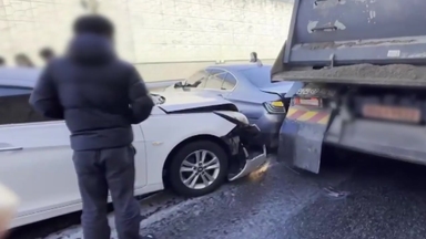 빙판길에 부딪히고 미끄러지고...교통사고 3백여 건