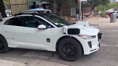 "신호 무시에 막무가내 추월까지"...'난폭 운전'(?) 자율주행택시 어쩌나