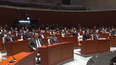 본회의 앞두고 긴장감...내란재판부 '위헌 소지' 화두