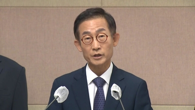 이 대통령, 감사원장 후보자에 김호철 변호사 지명