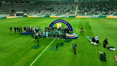 전북, 2관왕 얻고 포옛 잃고...첫 승격 이룬 부천