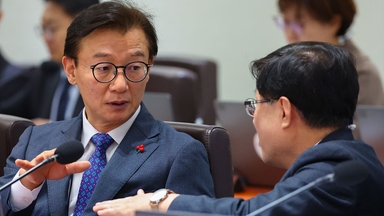 '통일교 금품수수 의혹' 전재수 "허위 사실"...윤영호 오늘 결심