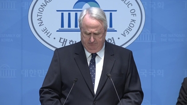 국힘 인요한, 의원직 사퇴..."계엄 이후 1년 극복해야"