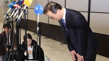 '통일교 의혹' 전재수 장관 사의..."불법 금품수수 단연코 없다"