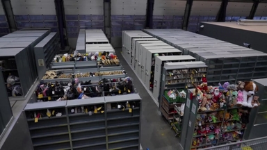 1년에 25만 개...런던의 '분실물 보물창고'