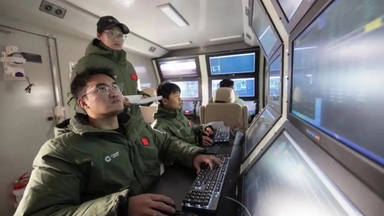 '중국판 B-21'에 '드론항모'까지...미중 무인기 전쟁