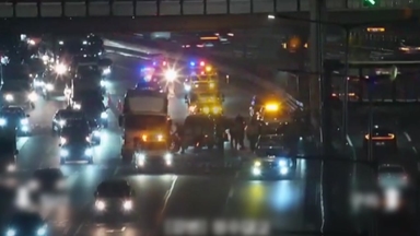 강변북로 성수대교 북단 6대 추돌 사고...한때 정체