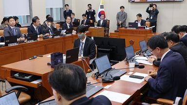 [속보] 국회 정무위, '대규모 개인정보 유출 시 매출 10% 과징금' 의결