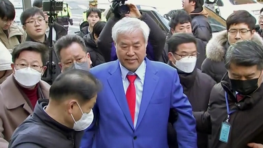 검찰, 전광훈 구속영장 반려...경찰 "보완 후 재신청"