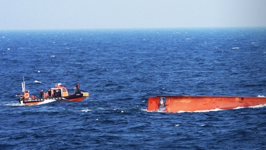 서해 공해상서 중국어선 전복…2명 숨지고 3명 실종
