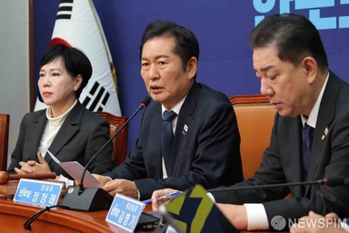 與 "검찰 집단반발, 명백한 국기문란"...검사징계법 폐지 추진